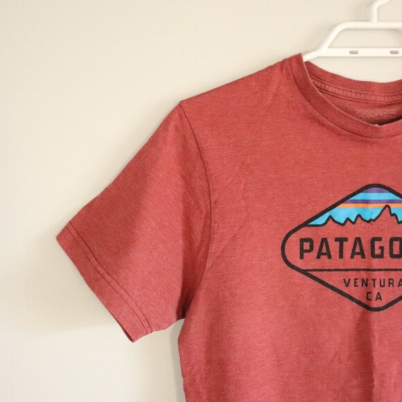 Patagonia Women's Burgundy Small Slim Fit Stretch Short Sleeve Graphic T-Shirt - Picture 4 of 10